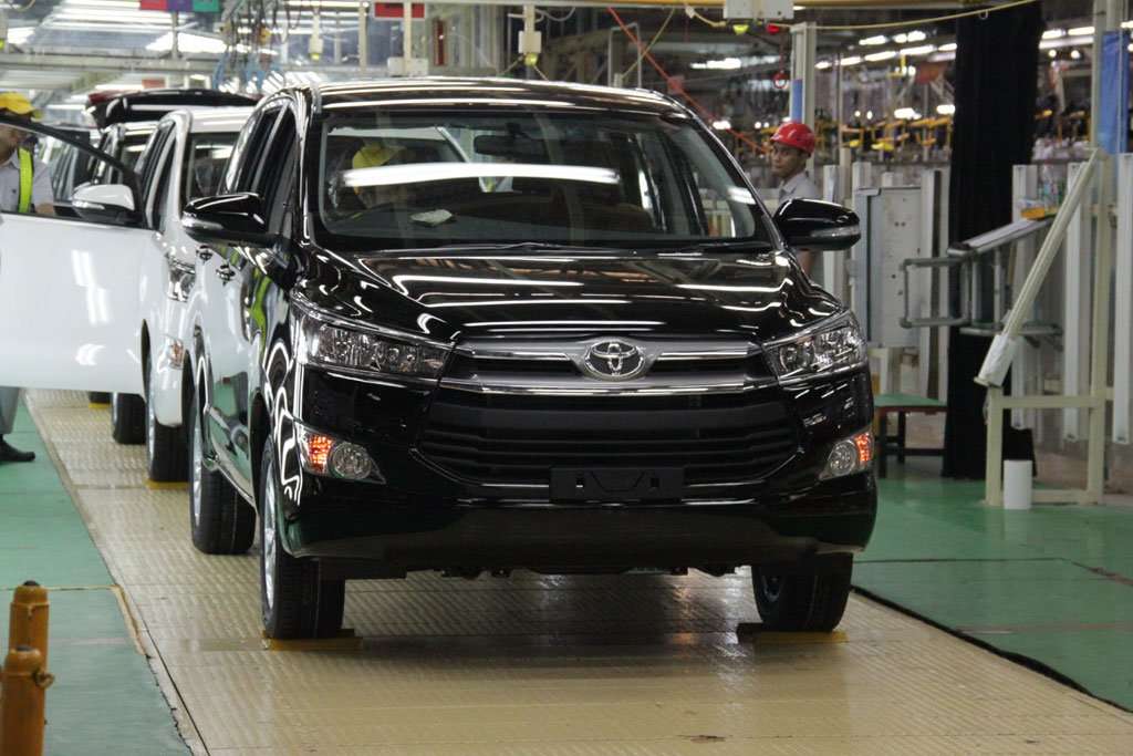 Toyota Kijang Innova Baru 85 Persen Local Content Toyota Kijang Innova Baru 85 Persen Local Content
