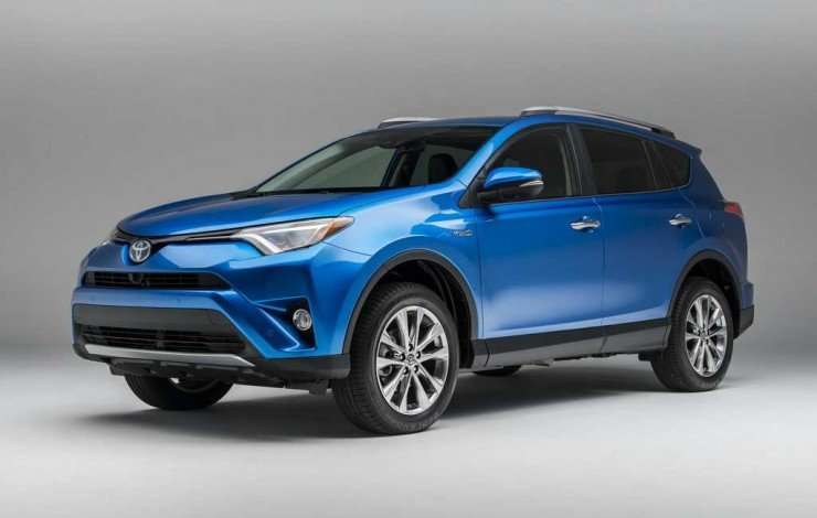 Toyota Yakin RAV4 Bakal Lampaui Penjualan Camry Toyota Yakin RAV4 Bakal Lampaui Penjualan Camry