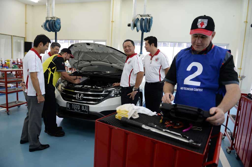 Honda Asia & Oceania Technician Contest Digelar di Indonesia Honda Asia & Oceania Technician Contest Digelar di Indonesia