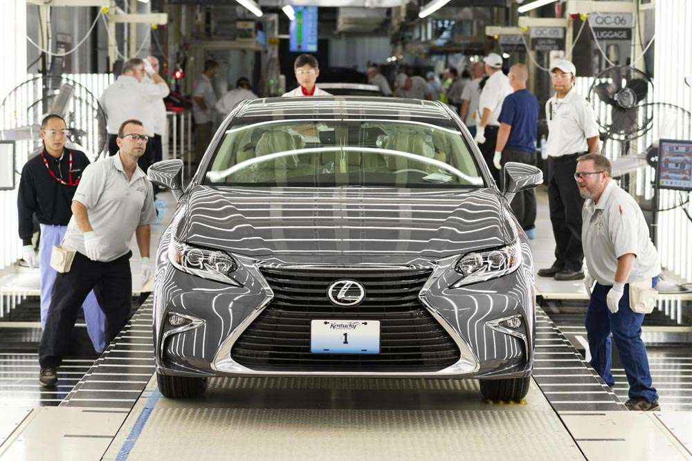 Toyota Produksi Lebih 2 Juta Mobil di AS Toyota Produksi Lebih 2 Juta Mobil di AS