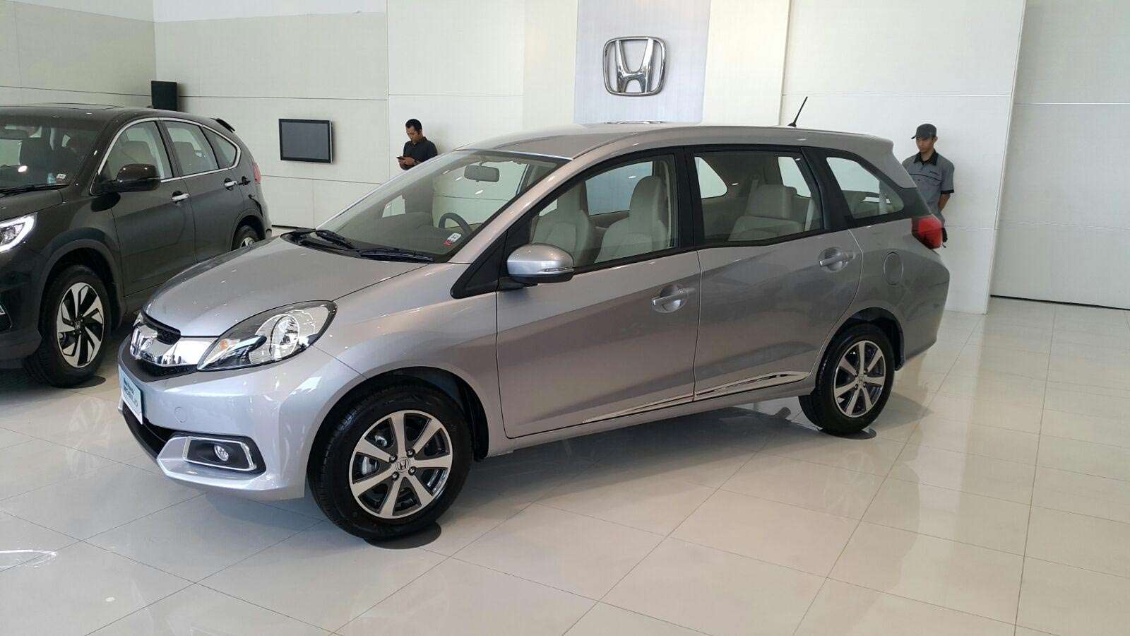 Honda Mobilio Dapat Tampilan dan Fitur Baru Honda Mobilio Dapat Tampilan dan Fitur Baru