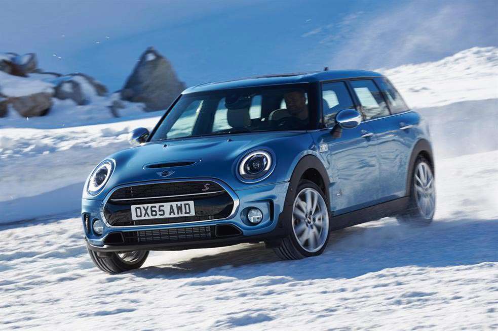 MINI New Clubman ALL4 dengan Penggerak 4 Roda MINI New Clubman ALL4 dengan Penggerak 4 Roda
