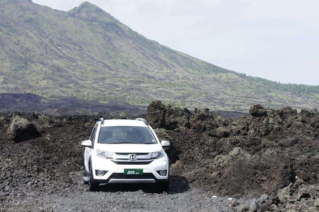 Menjajal Keberanian Honda BR-V di Kaldera Gunung Batur Menjajal Keberanian Honda BR-V di Kaldera Gunung Batur