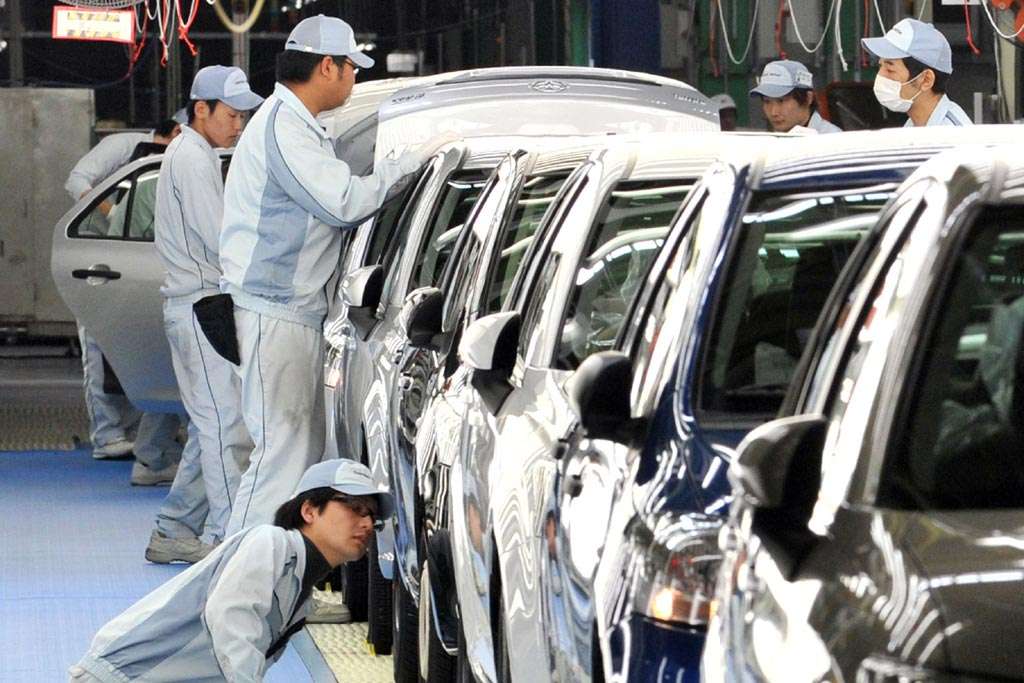 Toyota Tutup Sementara Pabrik di Jepang Toyota Tutup Sementara Pabrik di Jepang