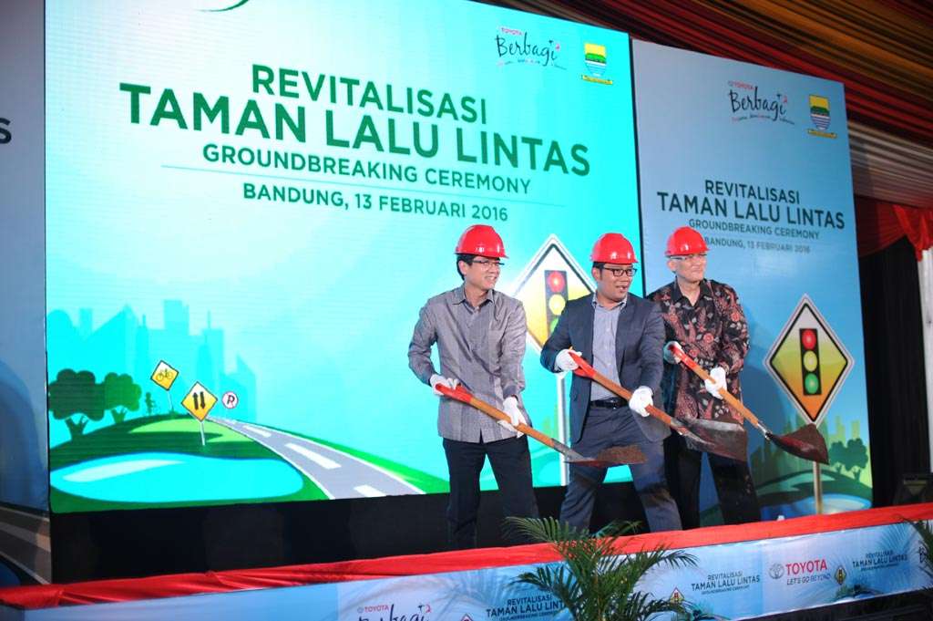 Revitalisasi Taman Lalu Lintas Bandung, Toyota Gelontorkan Rp 9 Miliar Revitalisasi Taman Lalu Lintas Bandung, Toyota Gelontorkan Rp 9 Miliar