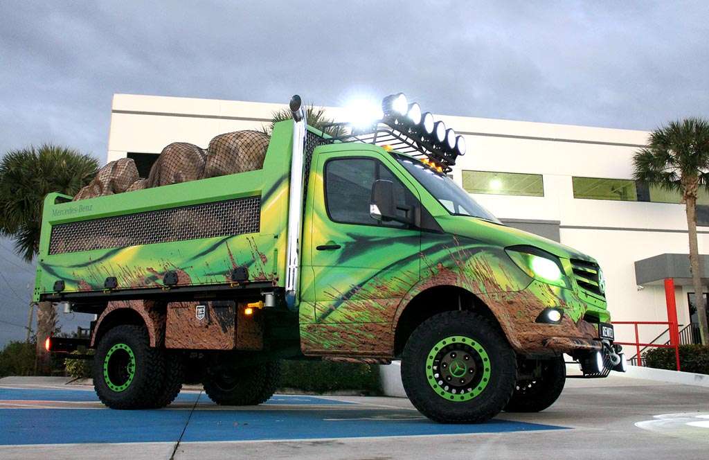 Mercedes-Benz Sprinter Bergaya Hulk a la RENNtech Mercedes-Benz Sprinter Bergaya Hulk a la RENNtech