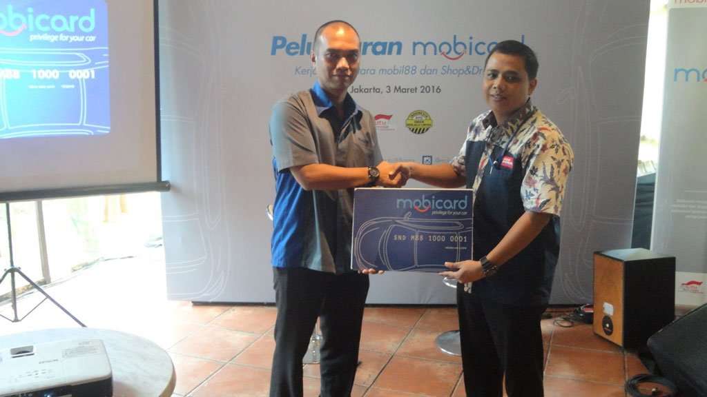 Gandeng Shop and Drive, mobil88 luncurkan Mobicard Gandeng Shop and Drive, mobil88 luncurkan Mobicard