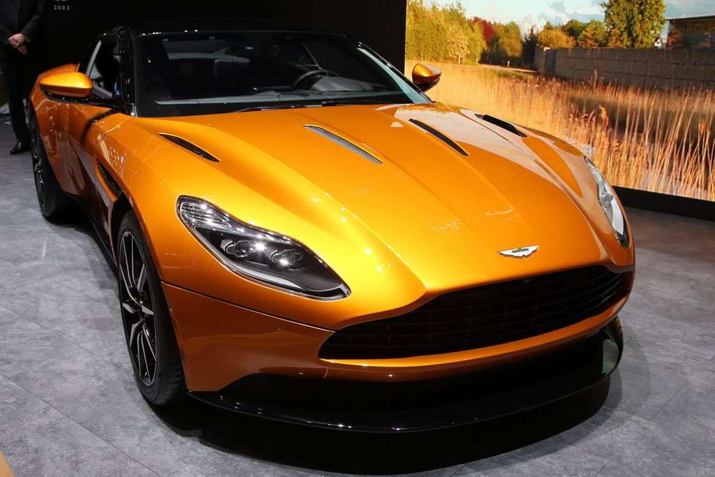 Aston Martin DB11 Memulai Debut di Geneva Aston Martin DB11 Memulai Debut di Geneva