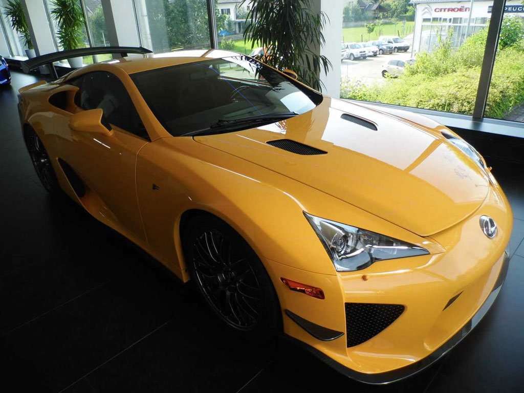 Lexus LFA Nurburging Edition Bekas Dijual Rp 93 Miliar Lexus LFA Nurburging Edition Bekas Dijual Rp 93 Miliar