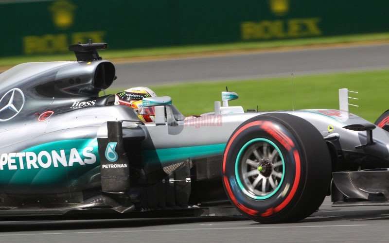 Lewis Hamiton Raih Pole GP Australia, Rio Haryanto ke-21 Lewis Hamiton Raih Pole GP Australia, Rio Haryanto ke-21