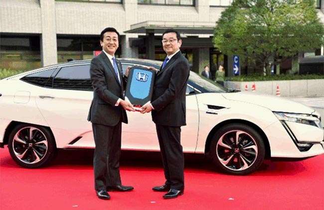 Honda Distribusikan Clarity Pertama Honda Distribusikan Clarity Pertama