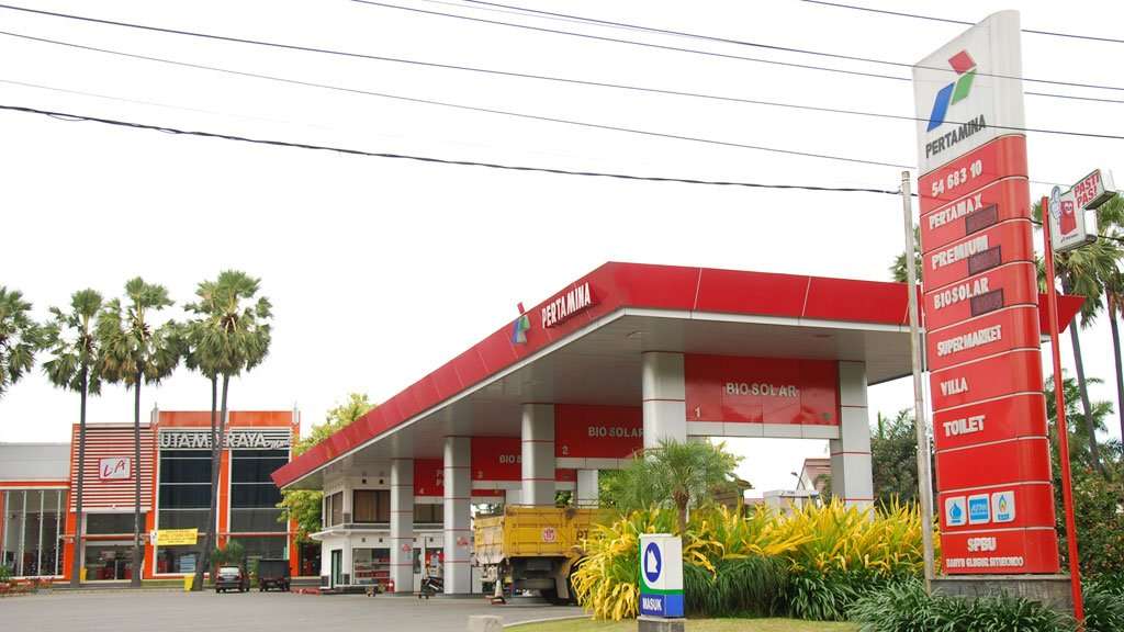 Mulai Pukul 11.00 WIB Hari Ini, Pertamax Naik Rp 900 Jadi Rp 10.400 Mulai Pukul 11.00 WIB Hari Ini, Pertamax Naik Rp 900 Jadi Rp 10.400