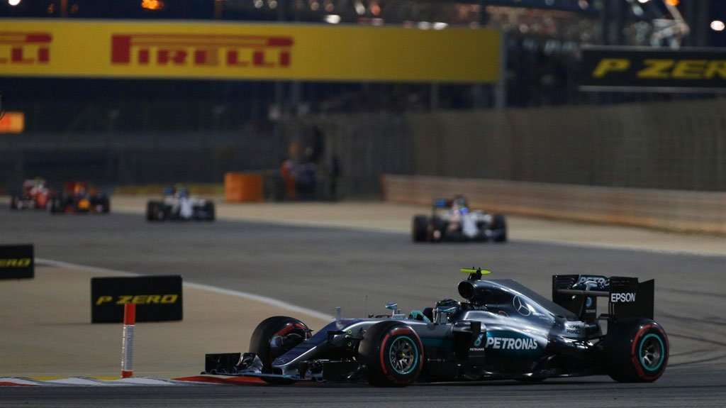 Nico Rosberg Rajai Grand Prix Bahrain, Rio ke-17 Nico Rosberg Rajai Grand Prix Bahrain, Rio ke-17