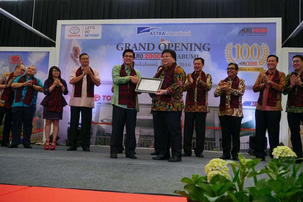 Toyota Resmikan Outlet ke-287 di Sukabumi Toyota Resmikan Outlet ke-287 di Sukabumi