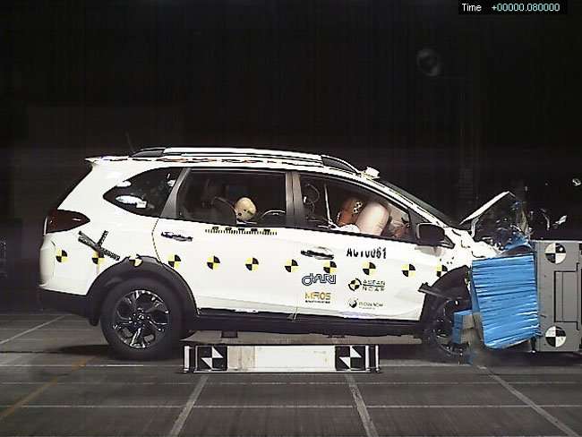 Honda BR-V Dapat 5 Bintang untuk Keselamatan dari Asean NCAP Honda BR-V Dapat 5 Bintang untuk Keselamatan dari Asean NCAP