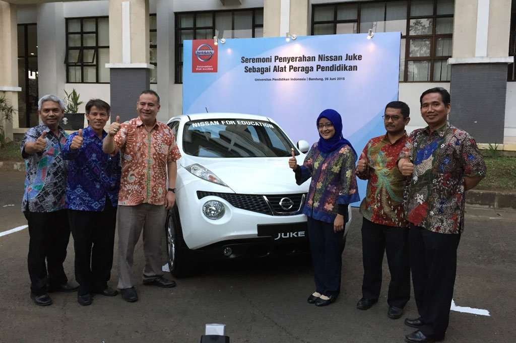 Nissan Donasikan Mobil dan Mesin untuk Alat Peraga Pendidikan Nissan Donasikan Mobil dan Mesin untuk Alat Peraga Pendidikan