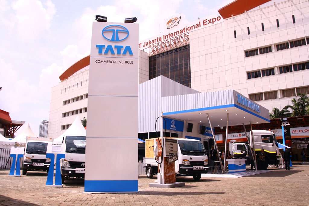 Tata Motors Perkenalkan Layanan Tata Care di IIMS 2016 Tata Motors Perkenalkan Layanan Tata Care di IIMS 2016