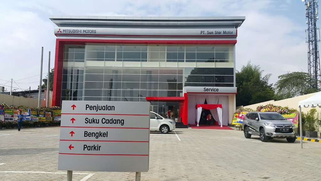 KTB Resmikan Diler ke-246 di Bogor KTB Resmikan Diler ke-246 di Bogor