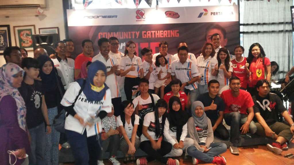 Nobar F1 di SCBD Banjir Penonton Nobar F1 di SCBD Banjir Penonton