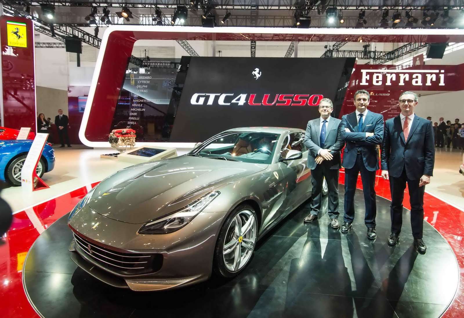 Ferrari Boyong GTC4Lusso ke Beijing Auto Show Ferrari Boyong GTC4Lusso ke Beijing Auto Show