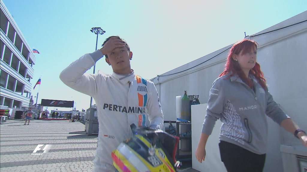 Rio Haryanto Tertabrak dari Belakang, Out di Lap 1 Rio Haryanto Tertabrak dari Belakang, Out di Lap 1