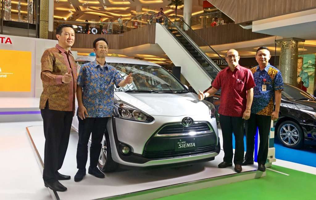 Bandung Pesan 100 Unit Toyota All New Sienta Bandung Pesan 100 Unit Toyota All New Sienta