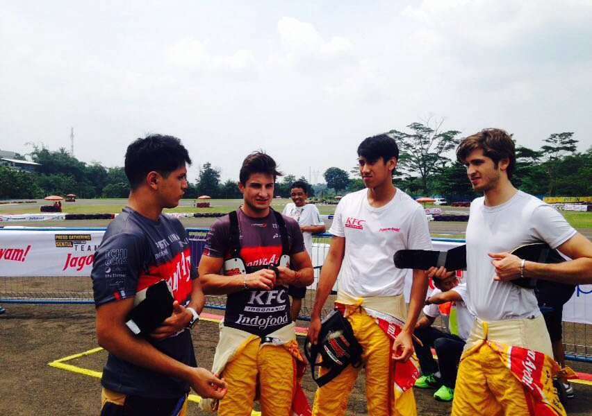Nobar GP2 Series Berhadiah Nonton Langsung di Italia Nobar GP2 Series Berhadiah Nonton Langsung di Italia