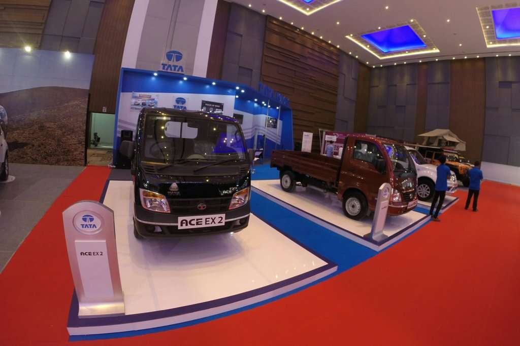 Tata Motors Tampil All Out di GIIAS Makassar Auto Show 2016 Tata Motors Tampil All Out di GIIAS Makassar Auto Show 2016