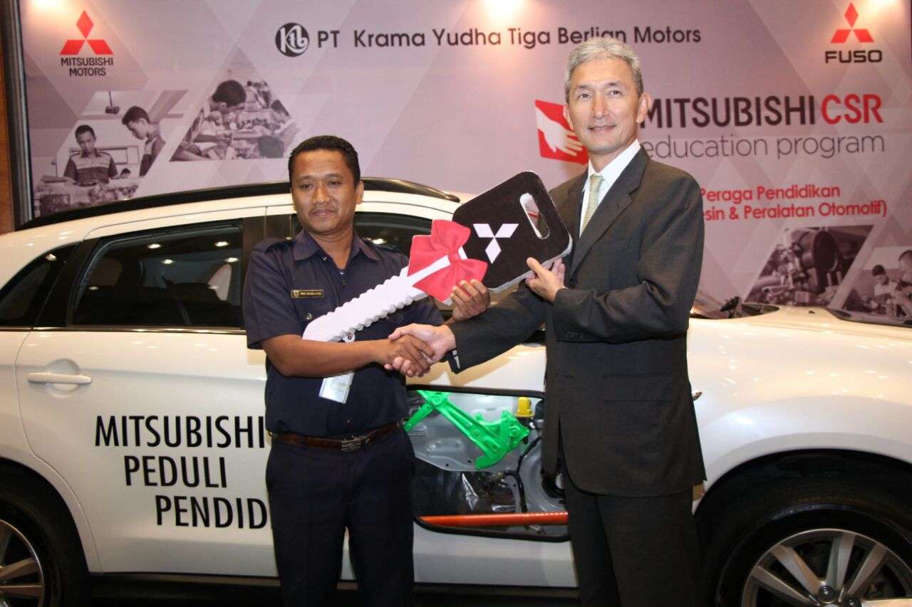 KTB Donasikan Kendaraan, Mesin dan Peralatan Otomotif ke-12 SMK di Indonesia KTB Donasikan Kendaraan, Mesin dan Peralatan Otomotif ke-12 SMK di Indonesia