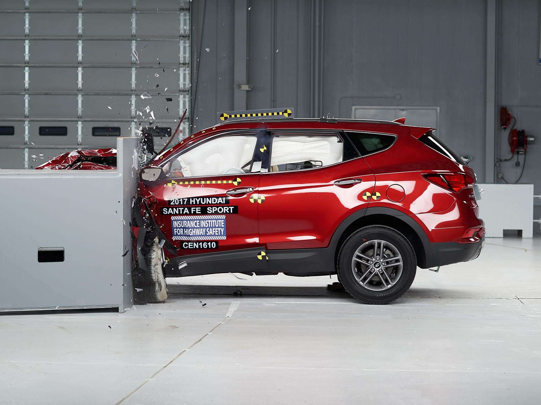 Hyundai Santa Fe Sport Raih Top Safety Pick Plus Hyundai Santa Fe Sport Raih Top Safety Pick Plus