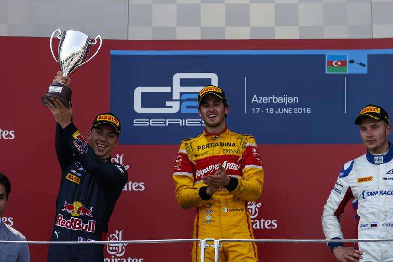 Antonio Giovinazzi Kembali Menjadi Jawara di GP Baku Race 2 Antonio Giovinazzi Kembali Menjadi Jawara di GP Baku Race 2