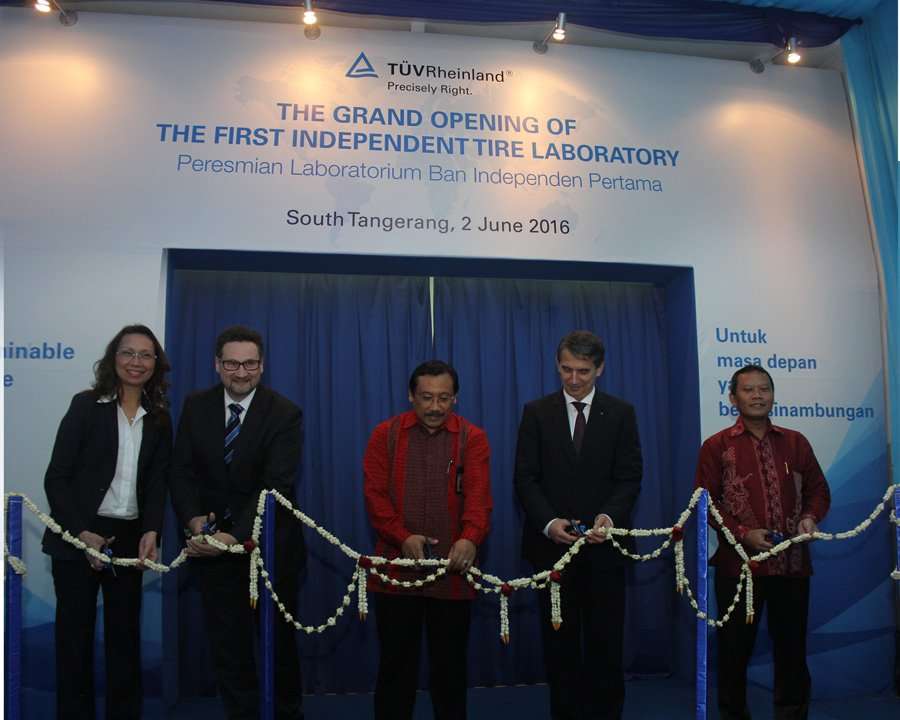 TÜV Rheinland Meresmikan Laboratorium Pengujian Ban di Indonesia TÜV Rheinland Meresmikan Laboratorium Pengujian Ban di Indonesia