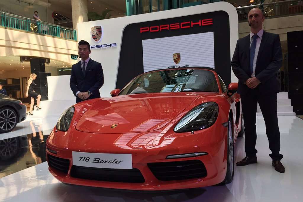 Porsche 911 Carrera dan 718 Boxster Resmi Dijual di Indonesia Porsche 911 Carrera dan 718 Boxster Resmi Dijual di Indonesia