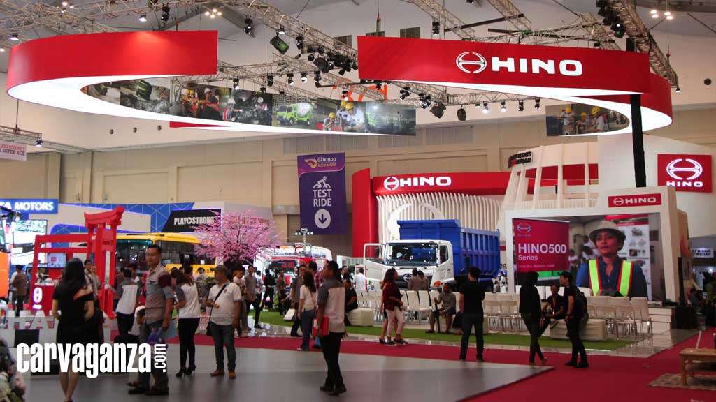 Hino Catat Transaksi Sebesar Rp 25 Miliar di GIIAS 2016 Hino Catat Transaksi Sebesar Rp 25 Miliar di GIIAS 2016