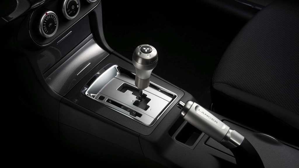 Mitsubishi Recall 82.436 Lancer dan Outlander di AS Mitsubishi Recall 82.436 Lancer dan Outlander di AS