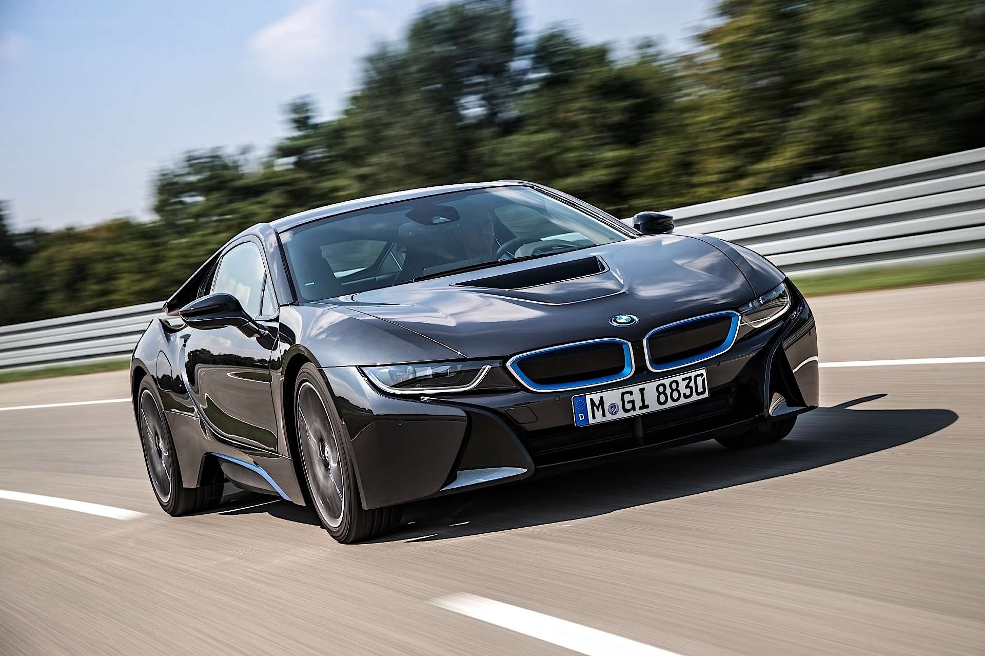 GIIAS 2016: BMW Sajikan Perayaan 100 Tahun GIIAS 2016: BMW Sajikan Perayaan 100 Tahun