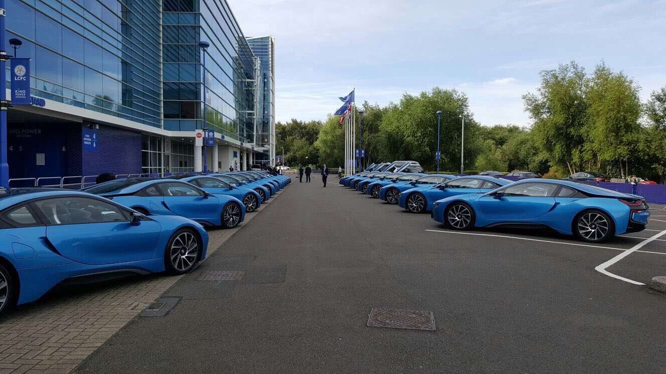 Bos Leicester City Beli 19 Unit BMW i8 untuk Para Pemainnya Bos Leicester City Beli 19 Unit BMW i8 untuk Para Pemainnya