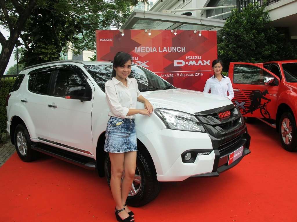 New Isuzu mu-X Hadir dengan Beragam Fitur Unggulan New Isuzu mu-X Hadir dengan Beragam Fitur Unggulan