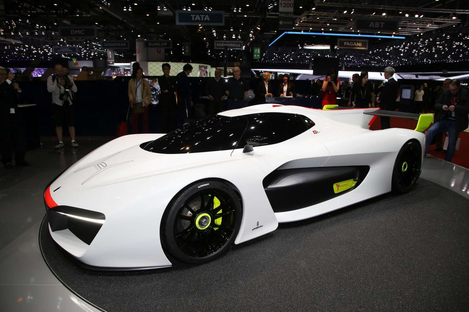 Pininfarina Produksi H2 Edisi Terbatas Sebanyak 10 Unit Pininfarina Produksi H2 Edisi Terbatas Sebanyak 10 Unit