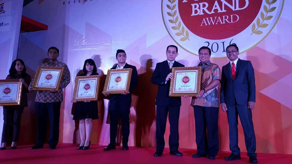 Pertamina Lubricants Raih Indonesia Digital Popular Brand Award 2016 Pertamina Lubricants Raih Indonesia Digital Popular Brand Award 2016