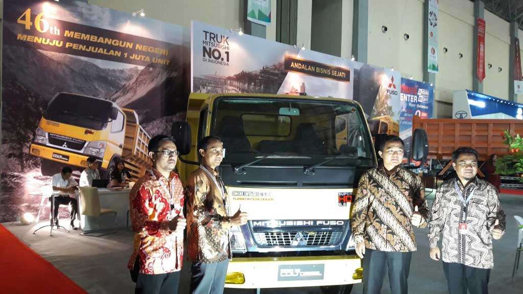 Bidik Indonesia Timur, Mitsubishi Fuso Hadir di POMA 2016 Bidik Indonesia Timur, Mitsubishi Fuso Hadir di POMA 2016