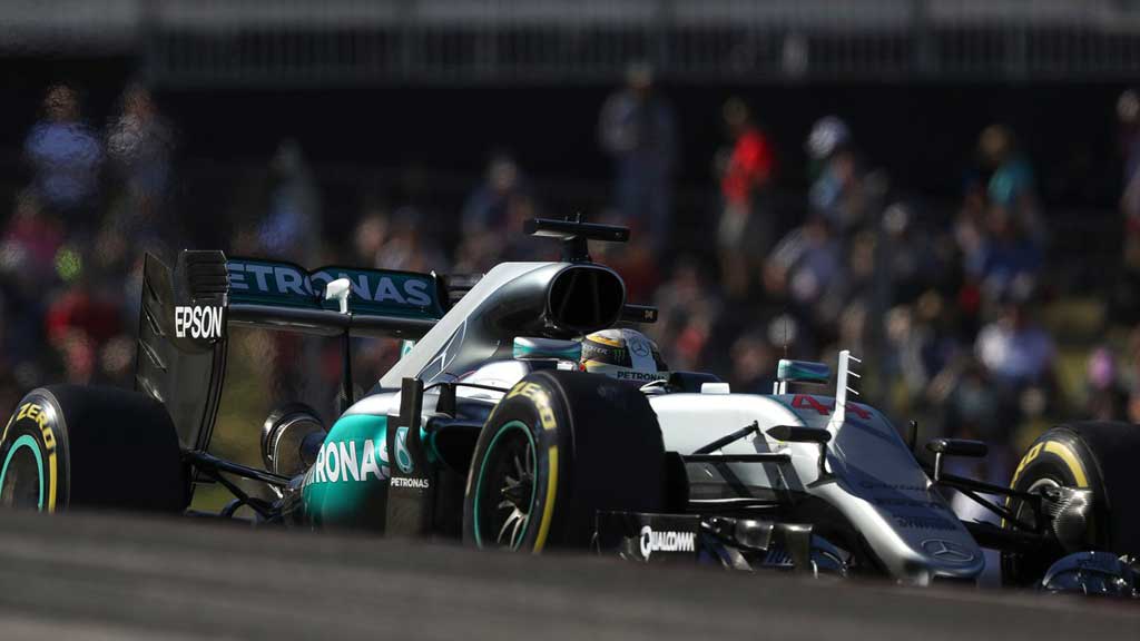 Lewis Hamilton Start Terdepan di GP Amerika, Mercedes Masih Terlalu Tangguh Lewis Hamilton Start Terdepan di GP Amerika, Mercedes Masih Terlalu Tangguh