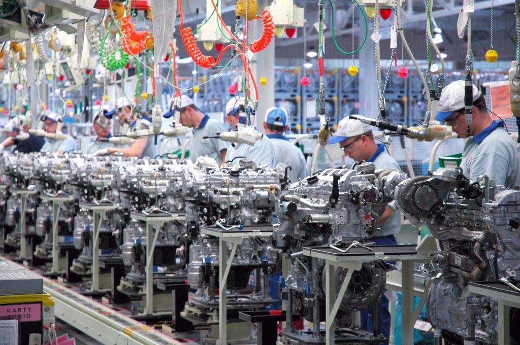 Toyota Produksi Mesin Baru di Polandia Toyota Produksi Mesin Baru di Polandia