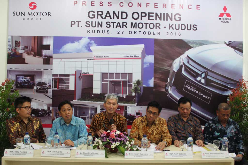 Perkuat Jaringan, KTB Buka Diler Kendaraan Penumpang Pertama di Kudus Perkuat Jaringan, KTB Buka Diler Kendaraan Penumpang Pertama di Kudus