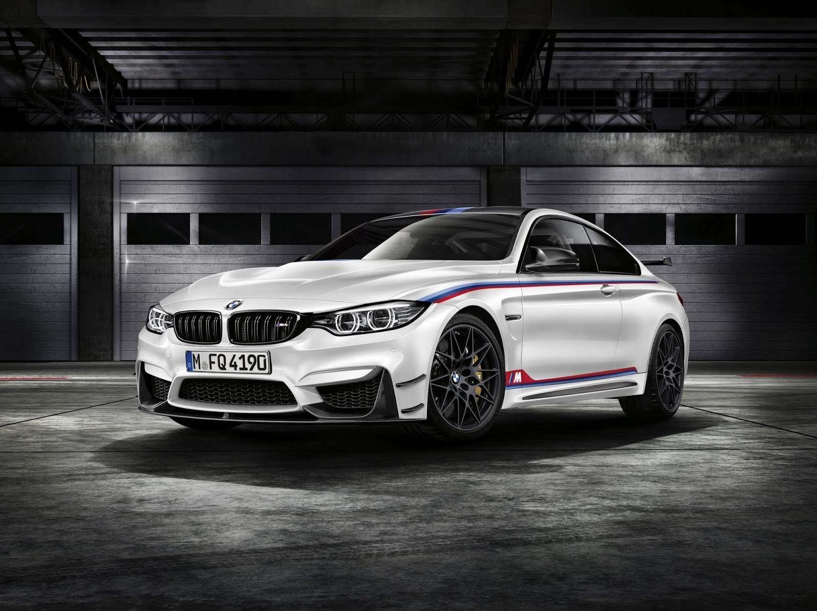 BMW Luncurkan M4 DTM Champion Edition BMW Luncurkan M4 DTM Champion Edition