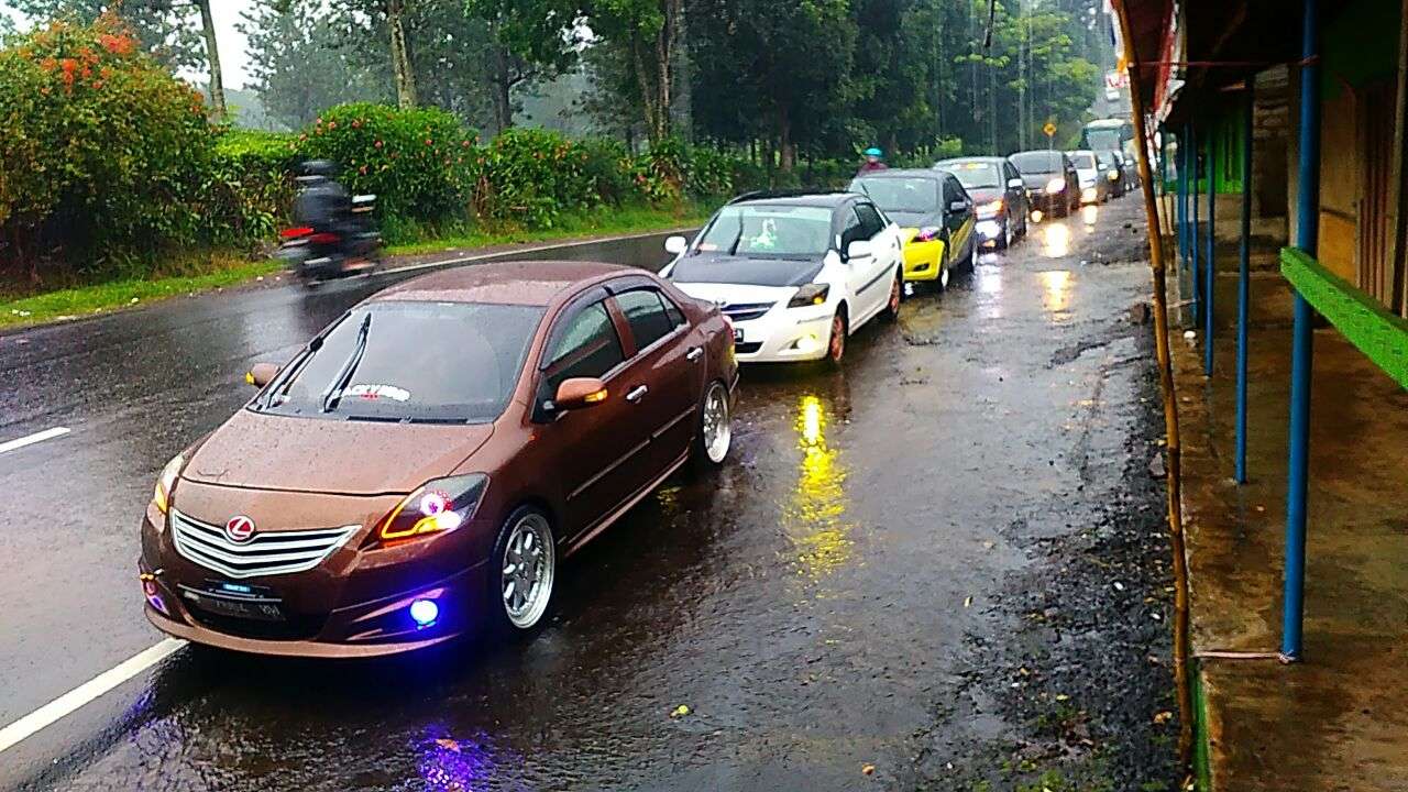 Komunitas Toyota Vios Gelar Kopdar Gabungan di Bandung Komunitas Toyota Vios Gelar Kopdar Gabungan di Bandung