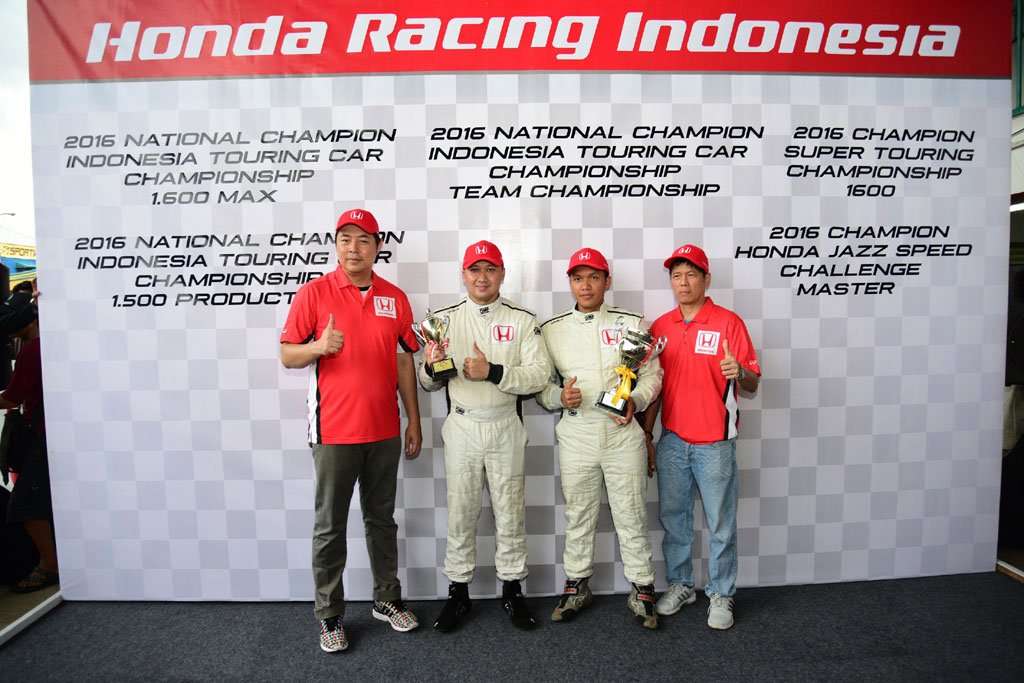 Honda Racing Indonesia Sabet 5 Gelar di ISSOM 2016 Honda Racing Indonesia Sabet 5 Gelar di ISSOM 2016