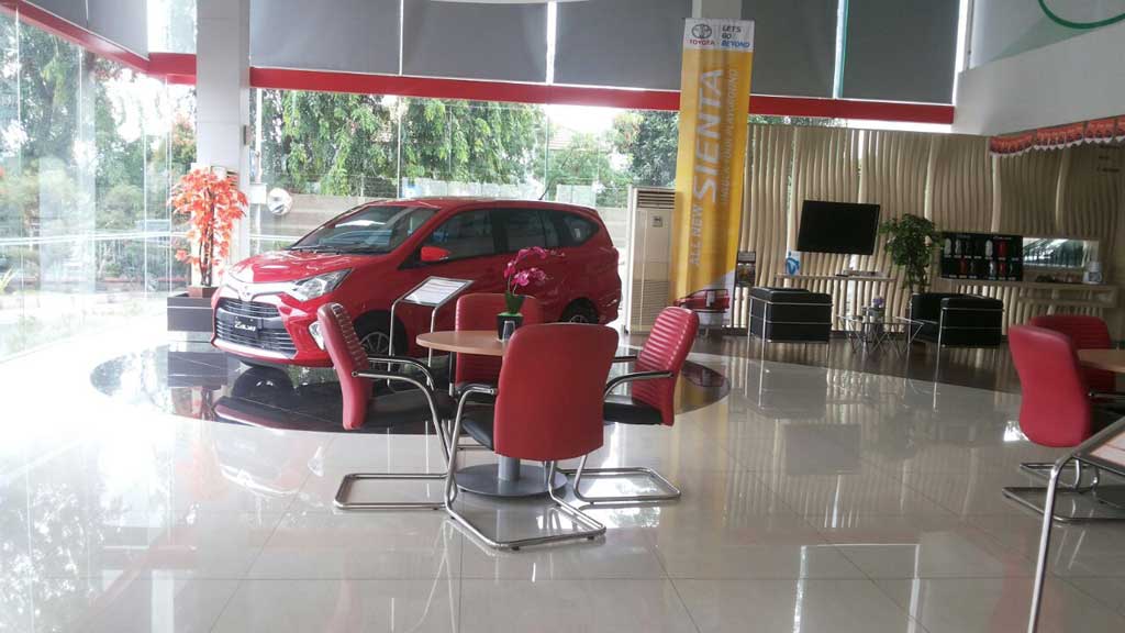Auto2000 Lampaui Penjualan Sepanjang 2015 Auto2000 Lampaui Penjualan Sepanjang 2015