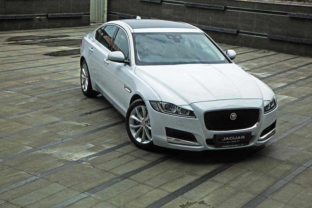 The All-New Jaguar XF, Sedan Sport dengan Standar Tinggi The All-New Jaguar XF, Sedan Sport dengan Standar Tinggi