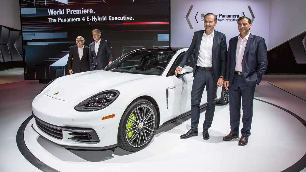 Porsche Panamera Executive dan 911 RSR Lakoni Debut Porsche Panamera Executive dan 911 RSR Lakoni Debut